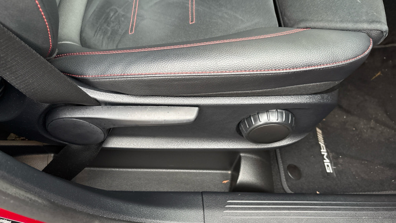 Mercedes-Benz GLB 200 AMG Line Premium 5dr 7G-Tronic Petrol Estate